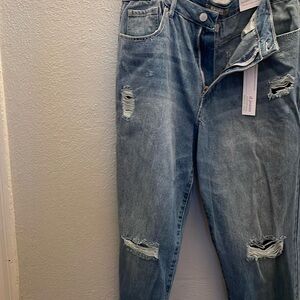 D Jeans with holes
